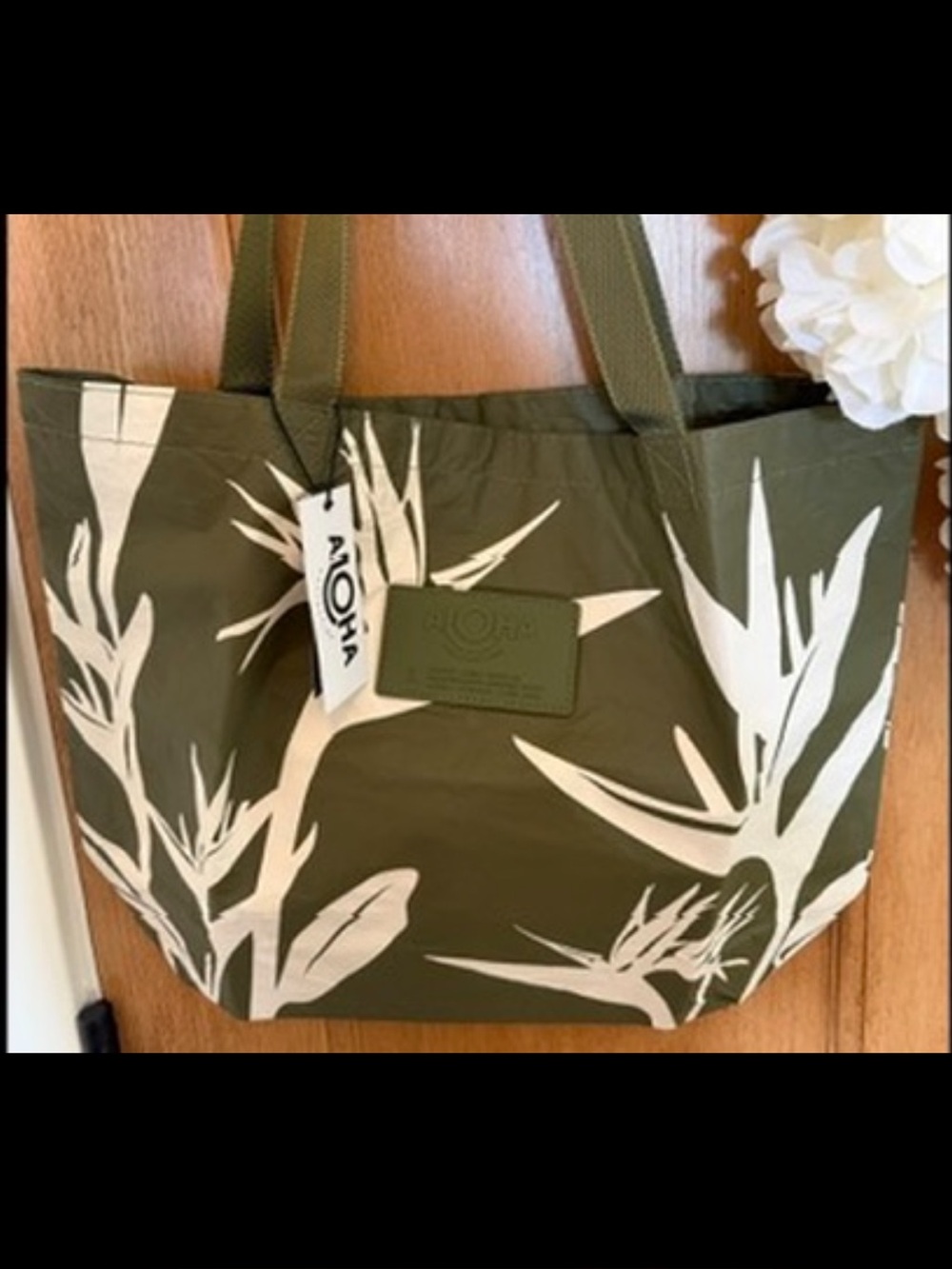 ALOHA NWT Olive Green & Creme Reversible Tote Bag